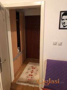 Izdajemo kompletno nameštenu garsonjeru 220 eura,SajamIzdajemo  kompletno nameštenu garsonjeru u blizini sajma. Za više informacija pozovite 0668442277  Gold nekretnine Novi Sad Vaš siguran partner u svetu nekretnina